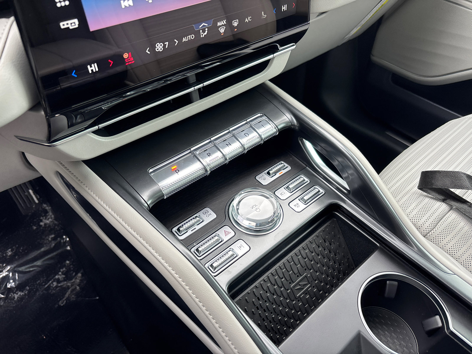 New 2026 Lincoln Nautilus Reserve AWD/4WD image 23