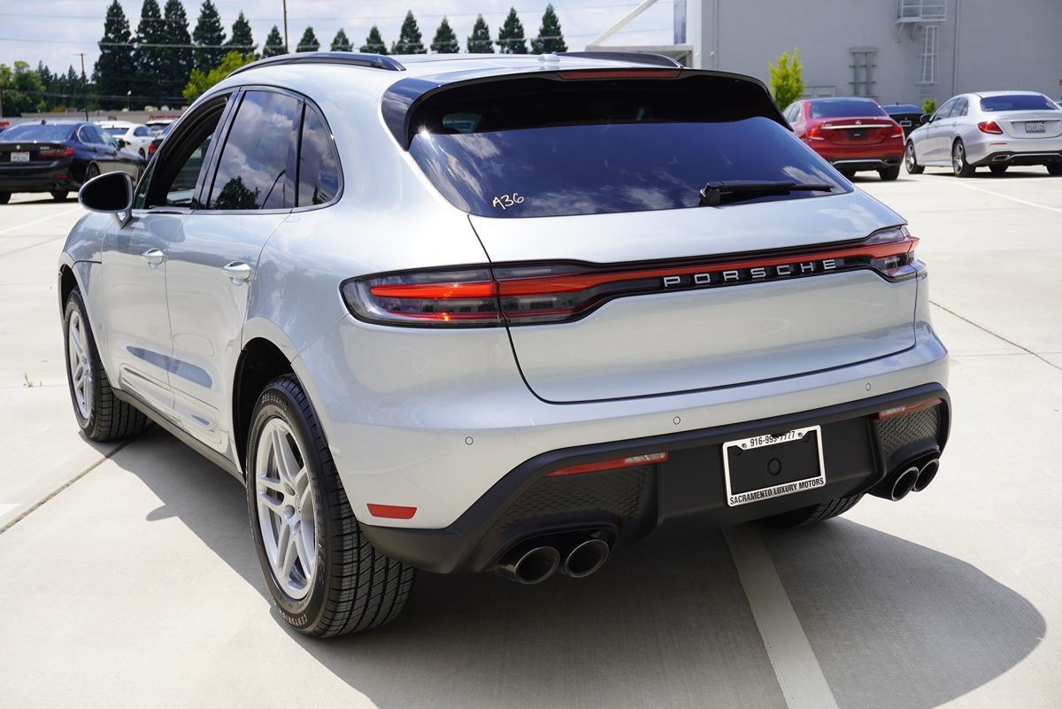 Used 2023 Porsche Macan AWD/4WD image 11