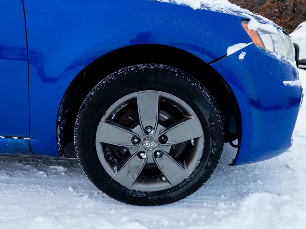 Used 2012 Kia Forte Koup EX image 24