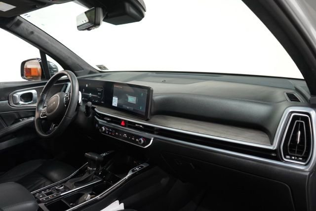 Used 2025 Kia Sorento SX Prestige image 18