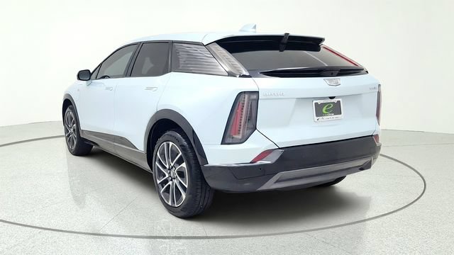 Used 2025 Cadillac Optiq Sport 1 AWD/4WD image 9