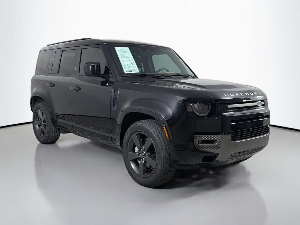 Used 2024 Land Rover Defender 110 X-Dynamic SE AWD/4WD image 3