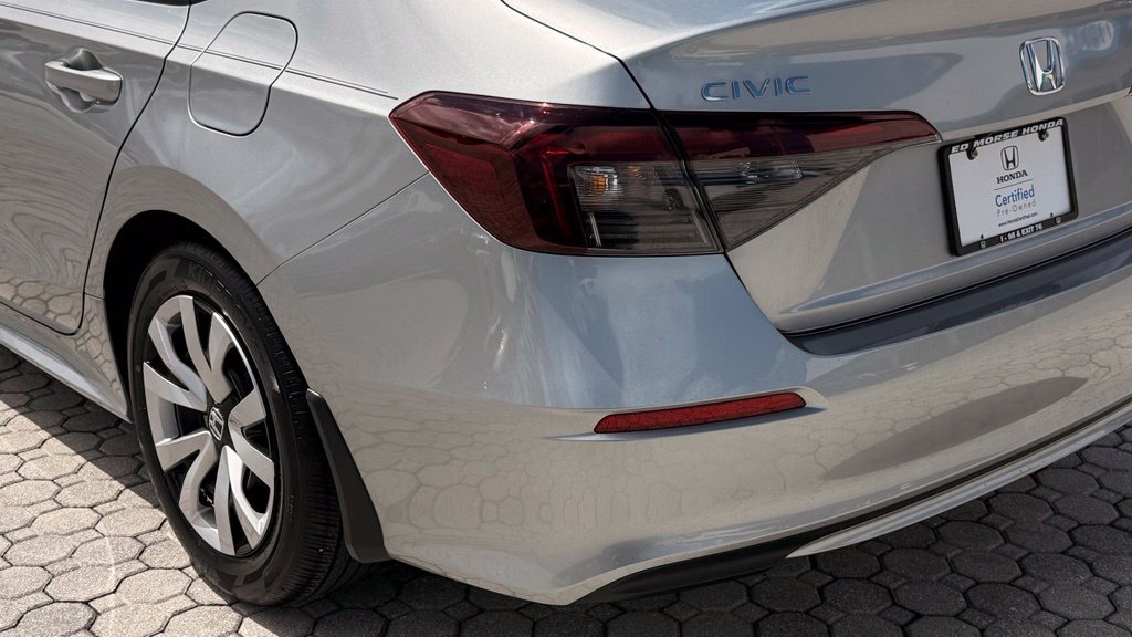 Used 2025 Honda Civic LX image 15