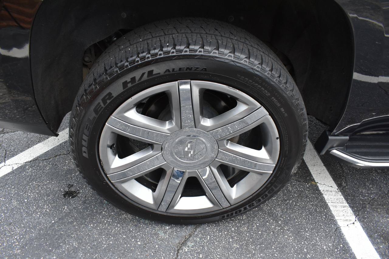 Used 2019 Cadillac Escalade Premium Luxury RWD image 35