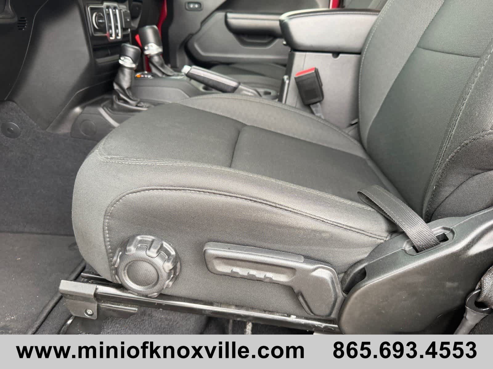 Used 2021 Jeep Wrangler Sport AWD/4WD image 11