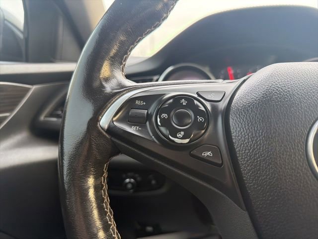 Used 2018 Buick Regal Essence w/ Driver Confidence Package #1 image 41