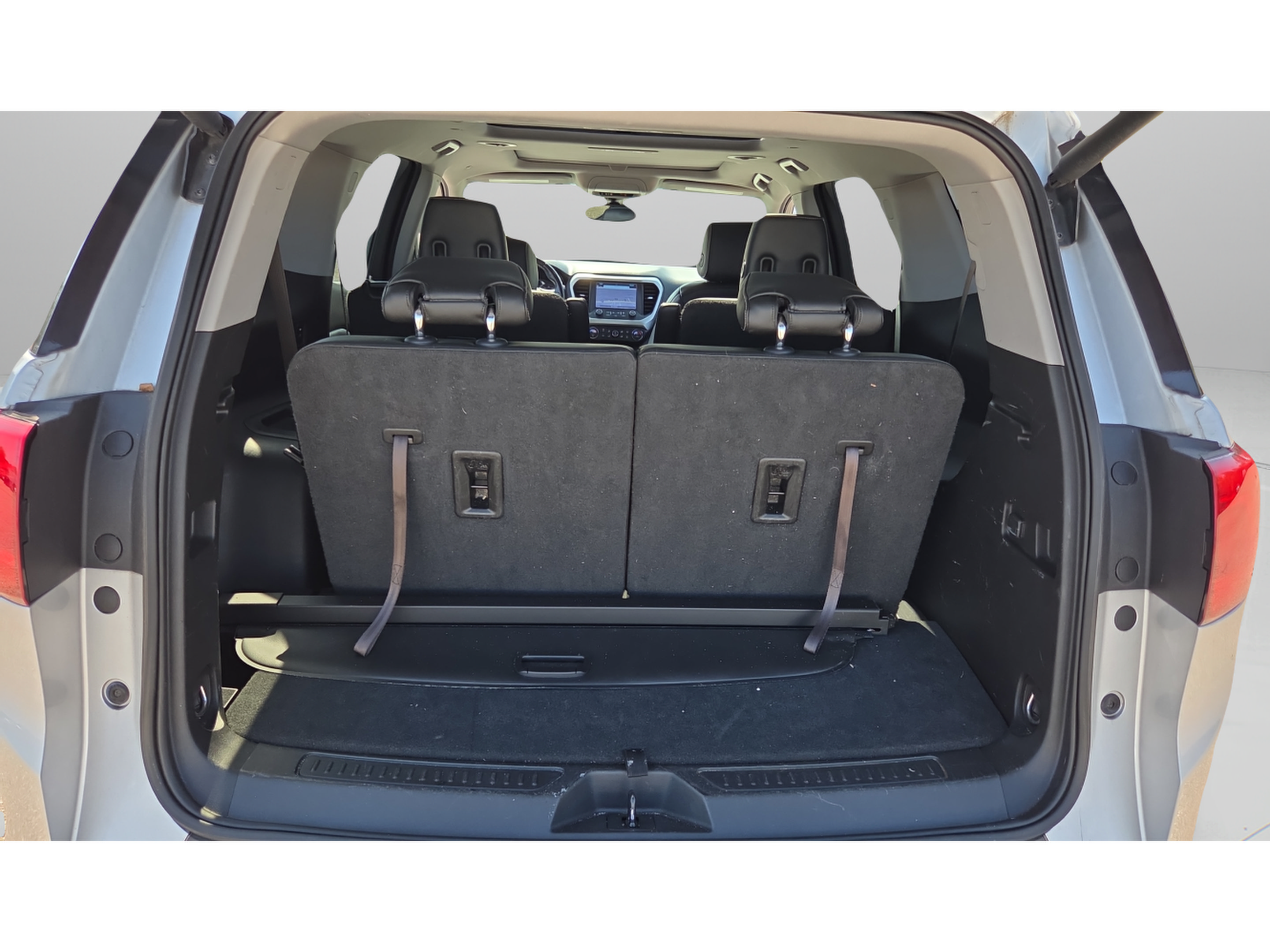 Used 2018 GMC Acadia SLT AWD/4WD image 13