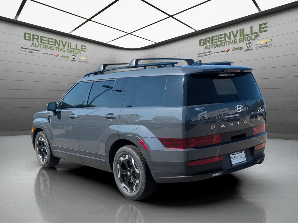 Used 2025 Hyundai Santa Fe SEL FWD image 5