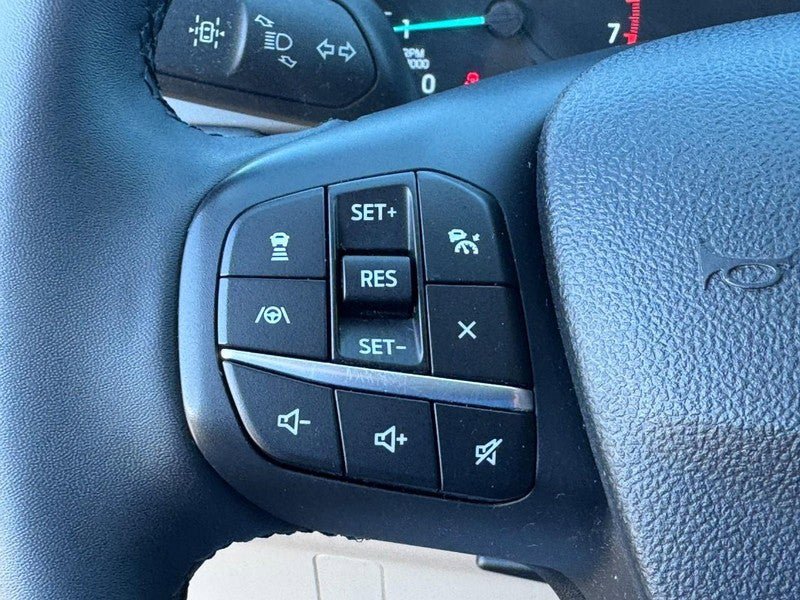 Used 2022 Ford Escape SE w/ Convenience Package image 18