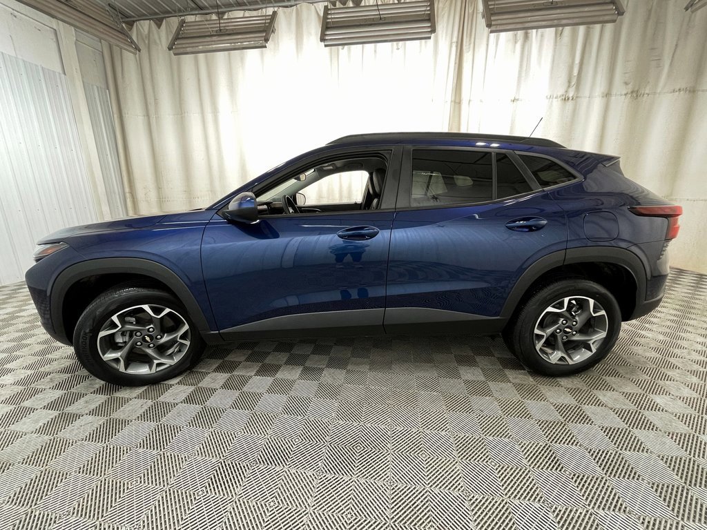 Certified 2024 Chevrolet Trax LT image 12