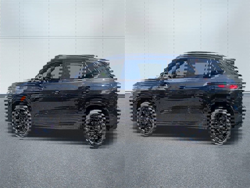 New 2025 Volkswagen Tiguan SE R-Line image 6