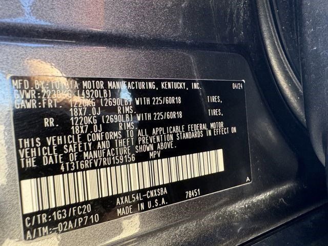 Used 2024 Toyota RAV4 SE image 31