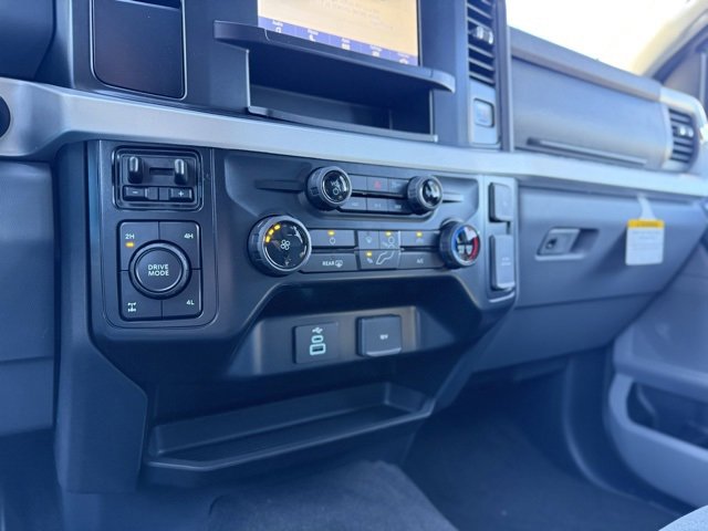 New 2026 Ford F350 XLT image 23