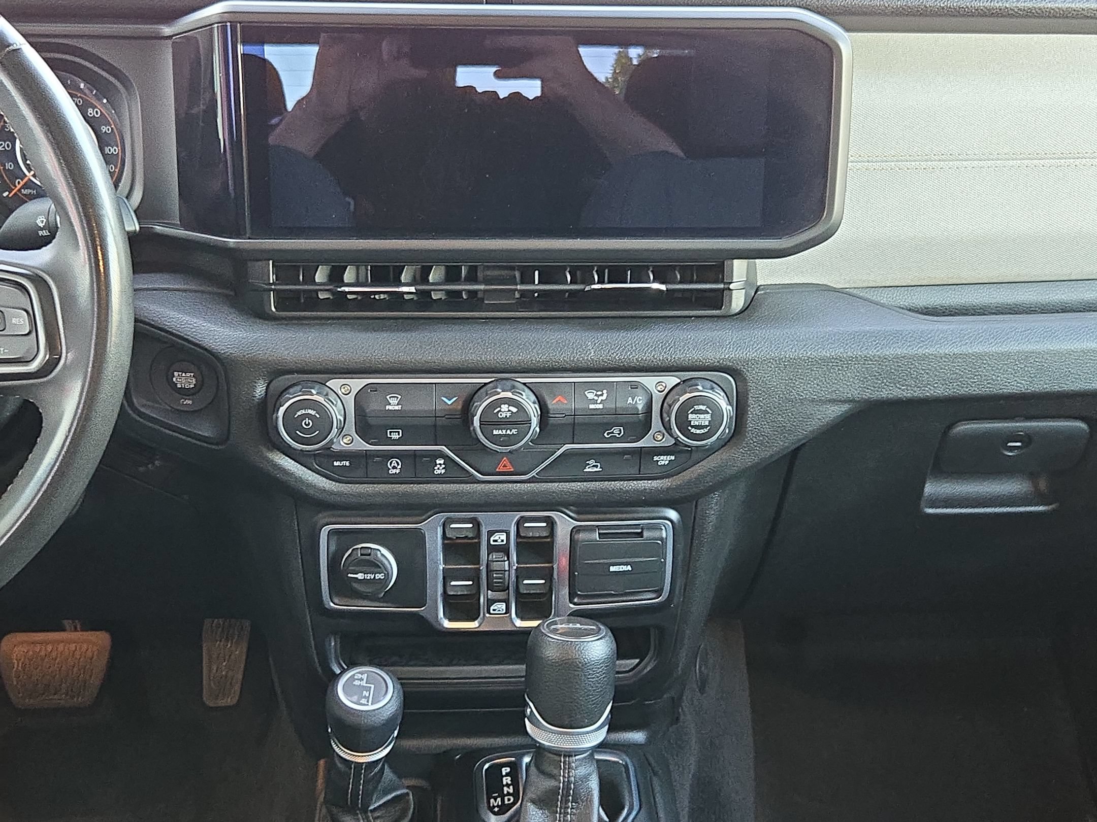 Used 2025 Jeep Gladiator Sport AWD/4WD image 30