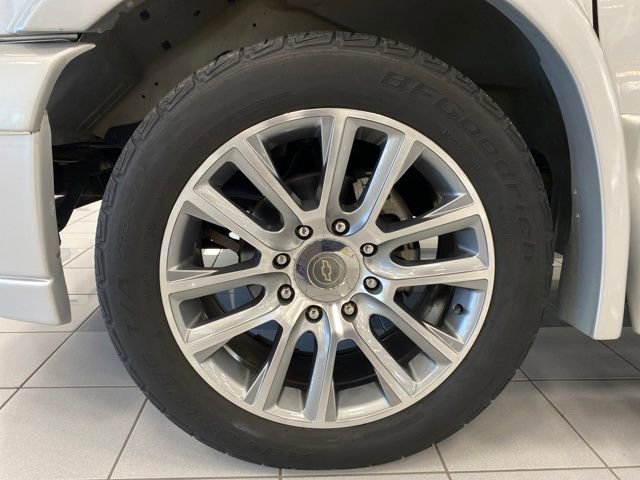 Used 2021 Chevrolet Express 2500 LS w/ Enhanced Convenience Package image 19