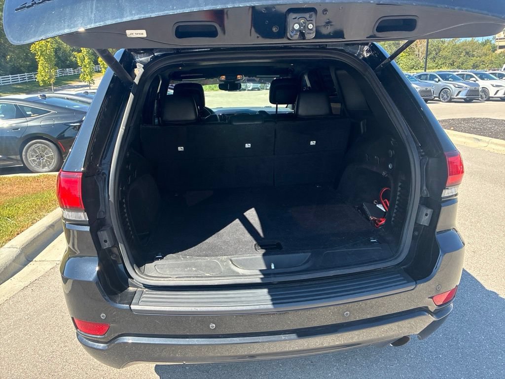 Used 2020 Jeep Grand Cherokee Altitude AWD/4WD image 25
