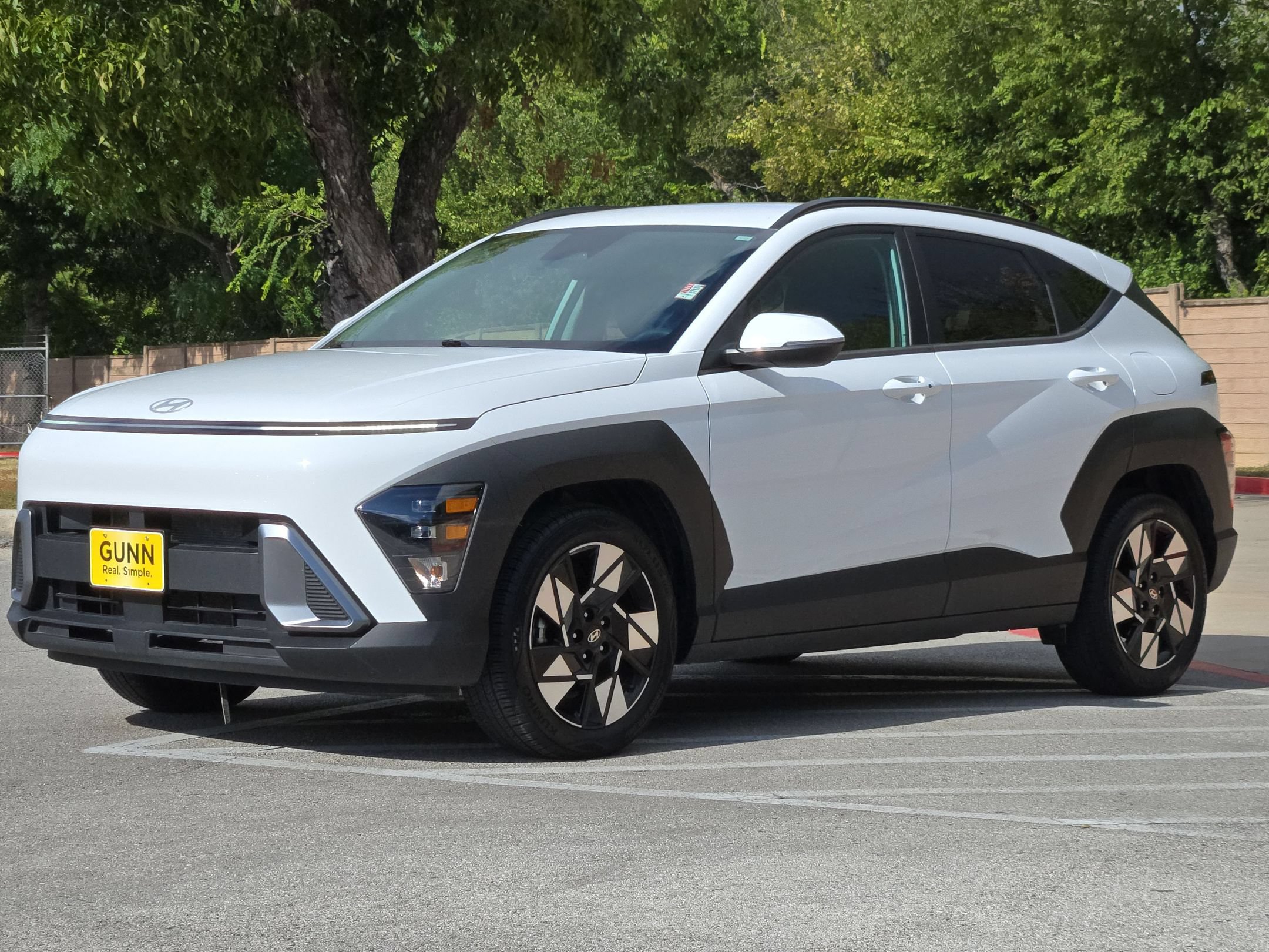 Used 2025 Hyundai Kona SEL FWD image 7