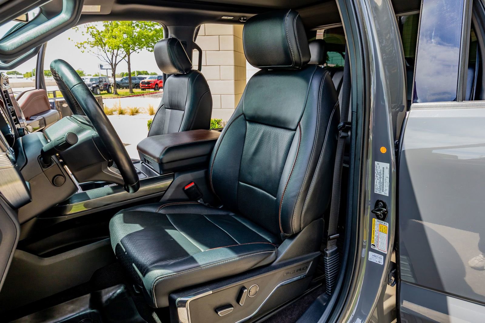 Used 2021 Ford F150 Lariat w/ Equipment Group 502A High image 29