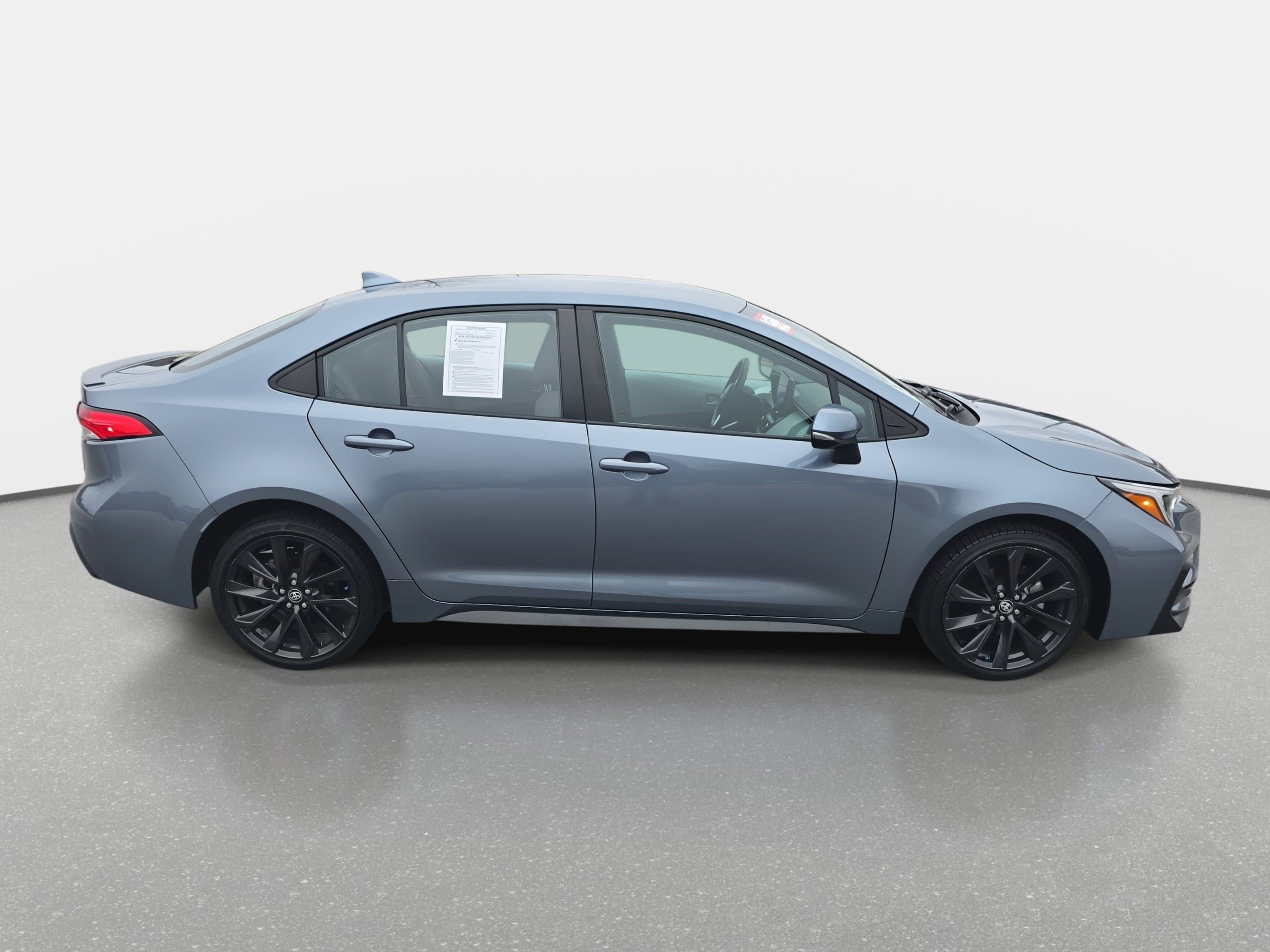 Used 2024 Toyota Corolla SE image 4