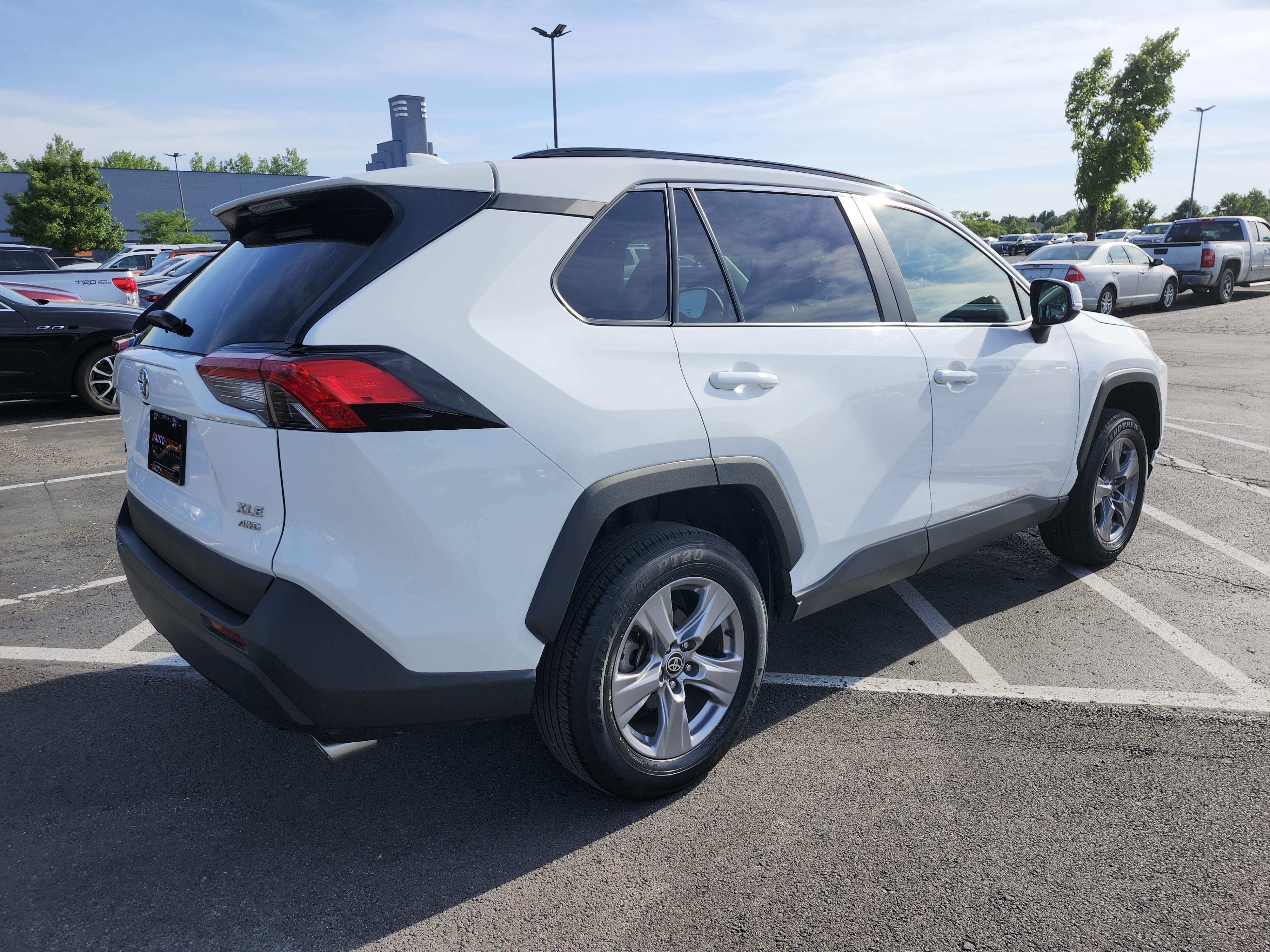 Used 2024 Toyota RAV4 XLE AWD/4WD image 15