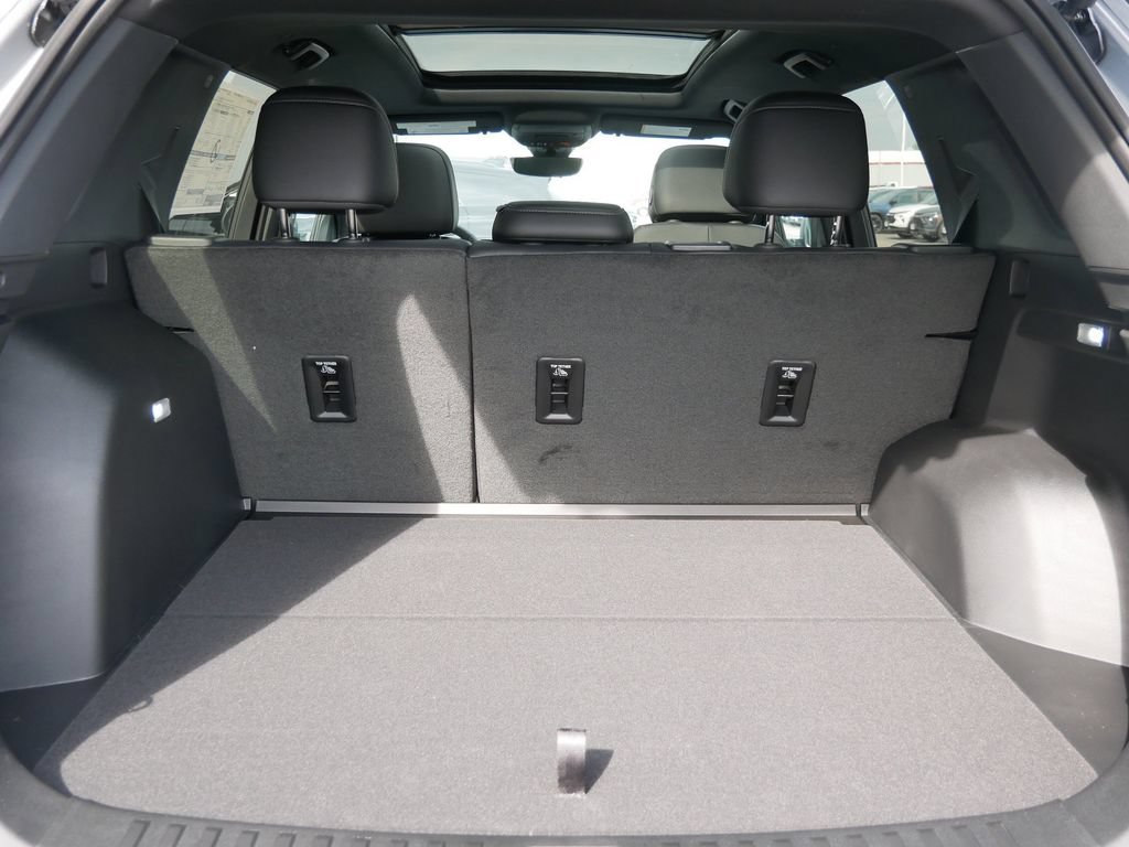 New 2027 Chevrolet Equinox LT w/ Convenience Package II AWD/4WD image 9