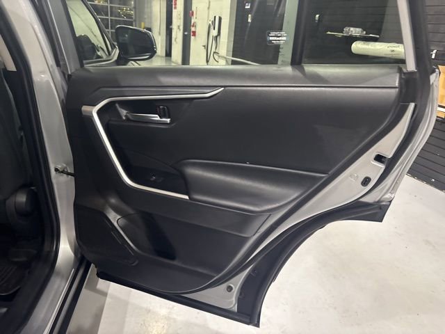 Used 2022 Toyota RAV4 XLE image 31