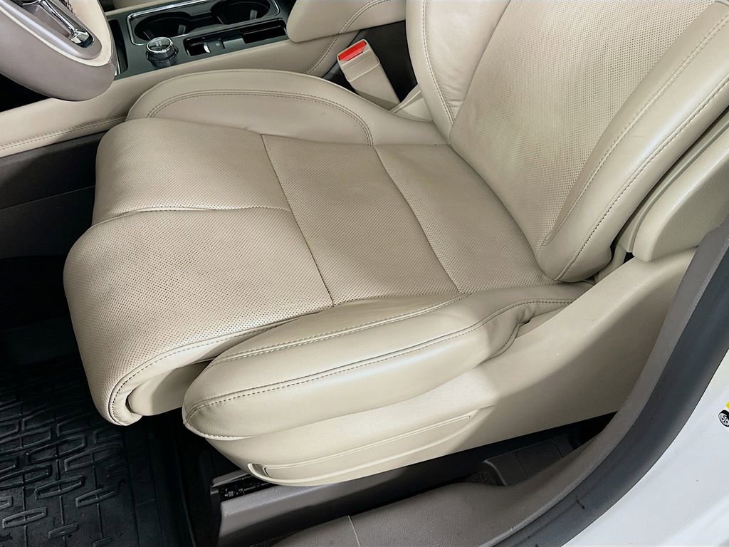 Used 2022 Lincoln Corsair Reserve w/ Equipment Group 201A image 26