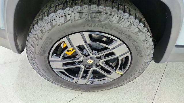 Used 2024 Rivian R1S Adventure image 60