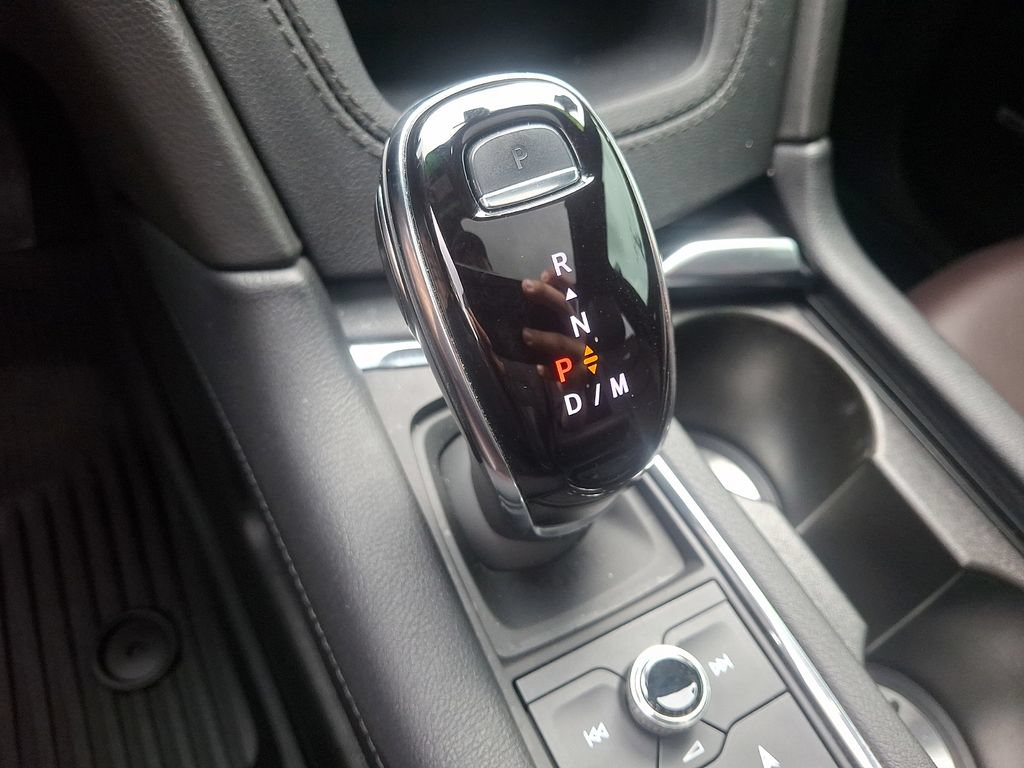 Used 2024 Cadillac XT6 Premium Luxury AWD/4WD image 17