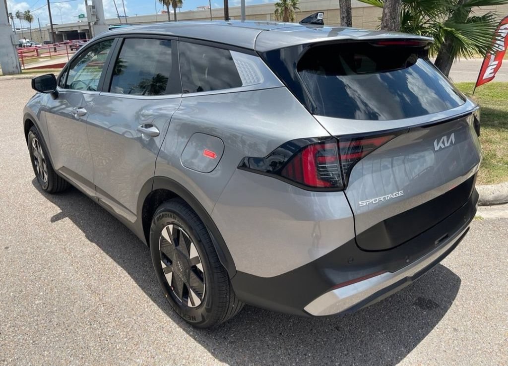 New 2026 Kia Sportage LX FWD image 5