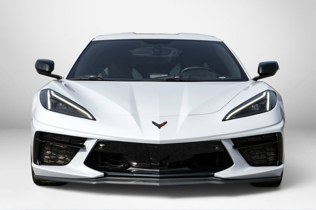 Used 2023 Chevrolet Corvette Stingray Preferred Cpe w/ Z51 Performance Package RWD image 3