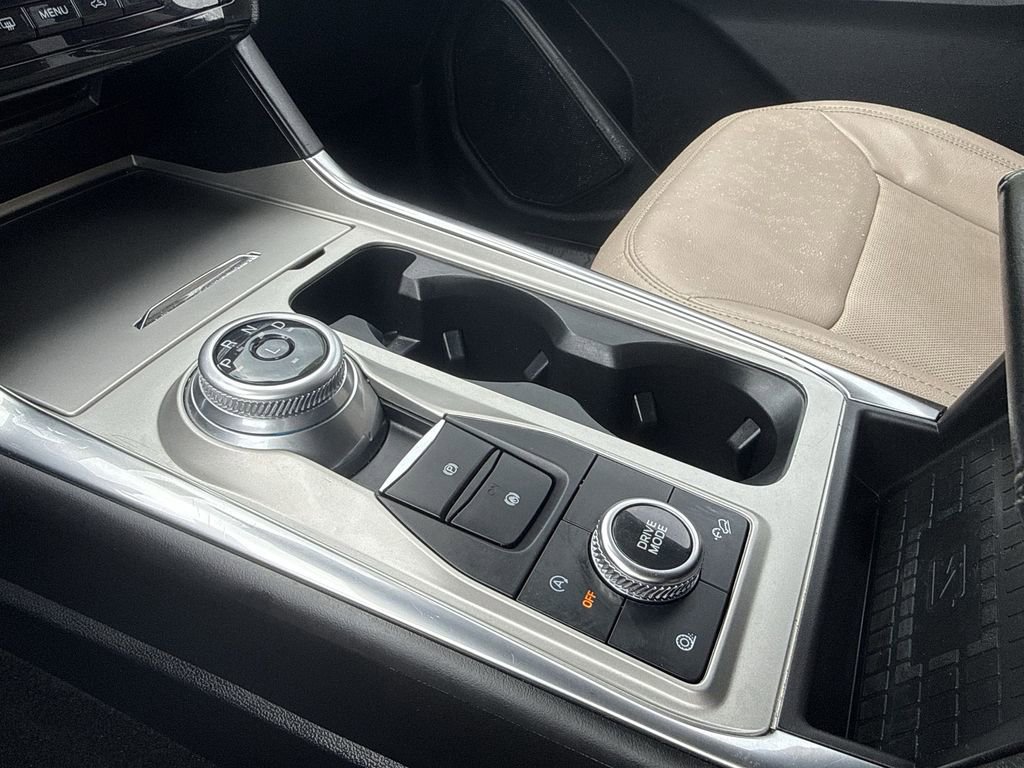 Used 2023 Ford Explorer Limited image 21