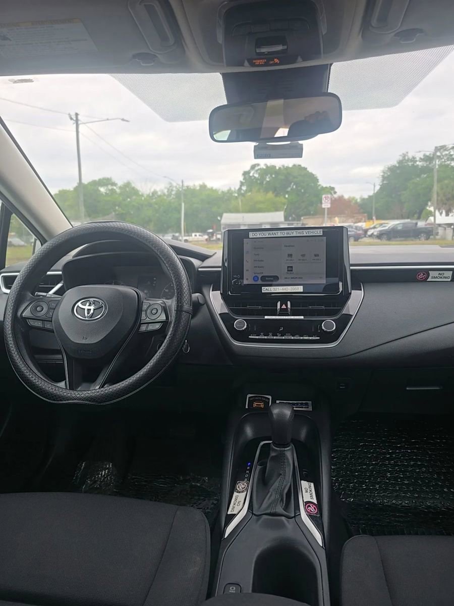 Used 2024 Toyota Corolla LE FWD image 8