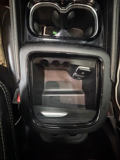 Certified 2024 Chrysler Pacifica Premium FWD image 22