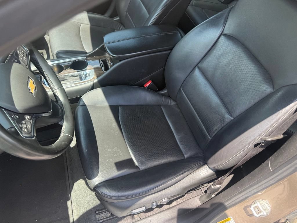 Used 2024 Chevrolet Malibu LT FWD image 16