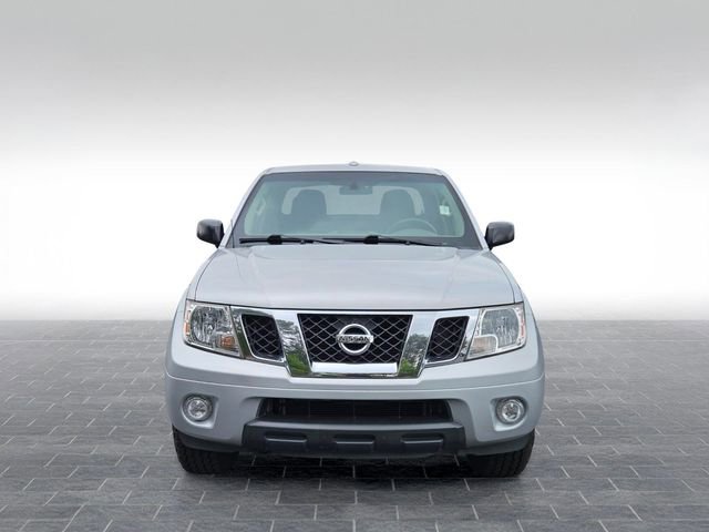 Used 2016 Nissan Frontier SV AWD/4WD image 2