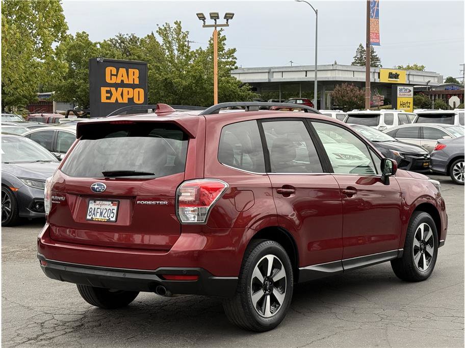 Used 2018 Subaru Forester 2.5i Limited AWD/4WD image 7