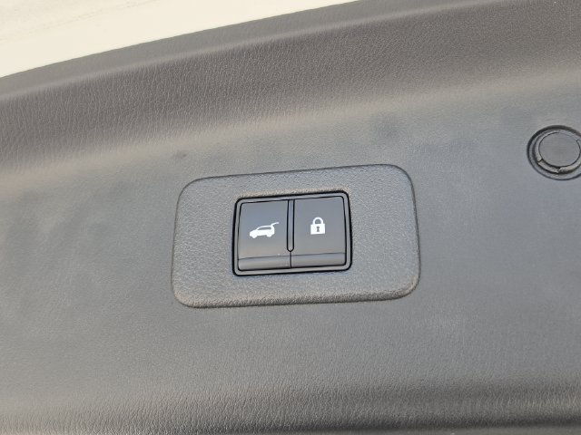 Certified 2024 Nissan Armada Platinum w/ Cargo Package RWD image 11