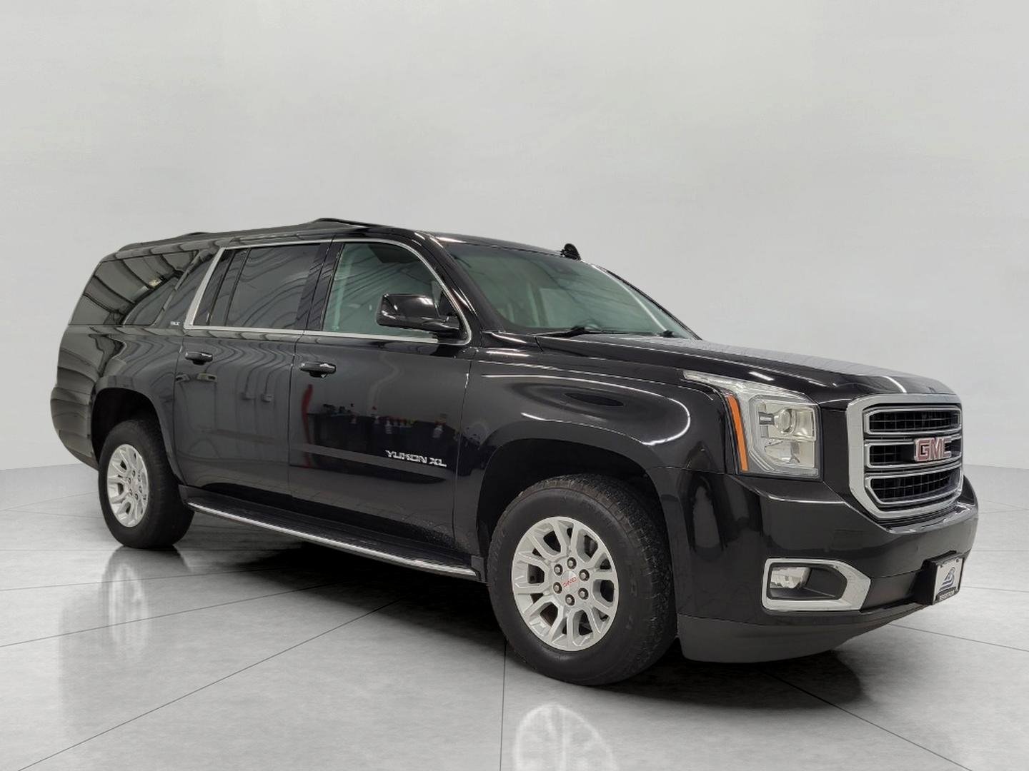 Used 2020 GMC Yukon XL SLT w/ Open Road Package image 1