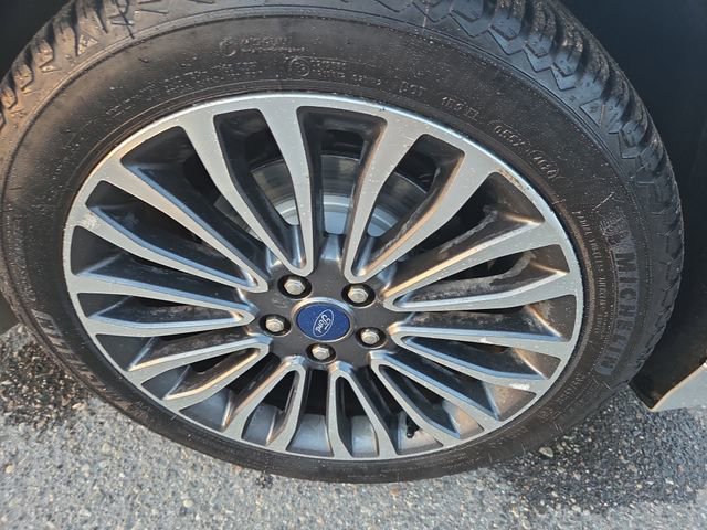 Used 2017 Ford Fusion Titanium image 32