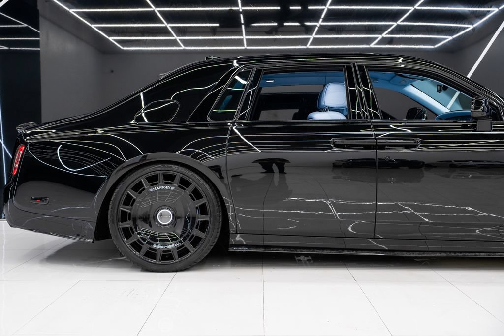 Used 2026 Rolls-Royce Phantom Sedan RWD image 11