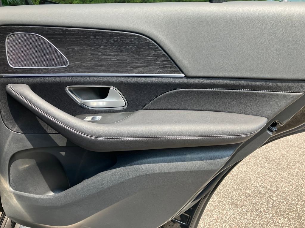 Used 2025 Mercedes-Benz GLE 350 4MATIC image 34