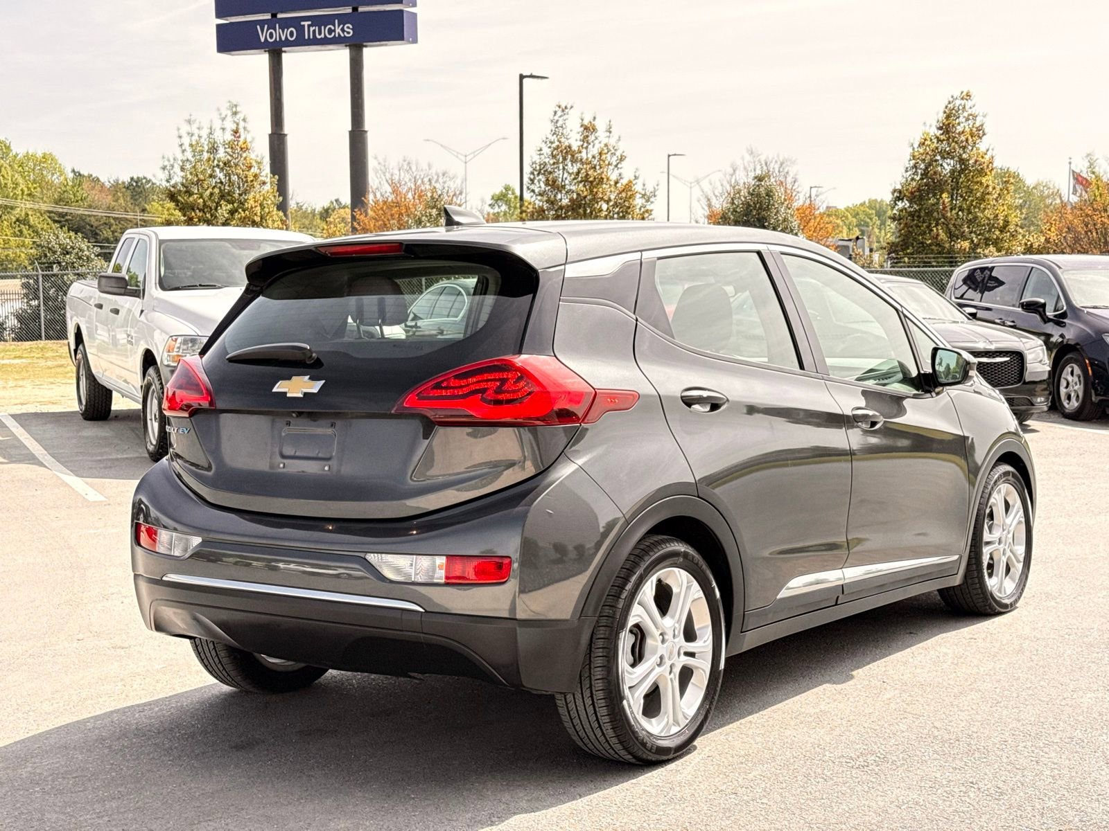 Used 2018 Chevrolet Bolt LT FWD image 9