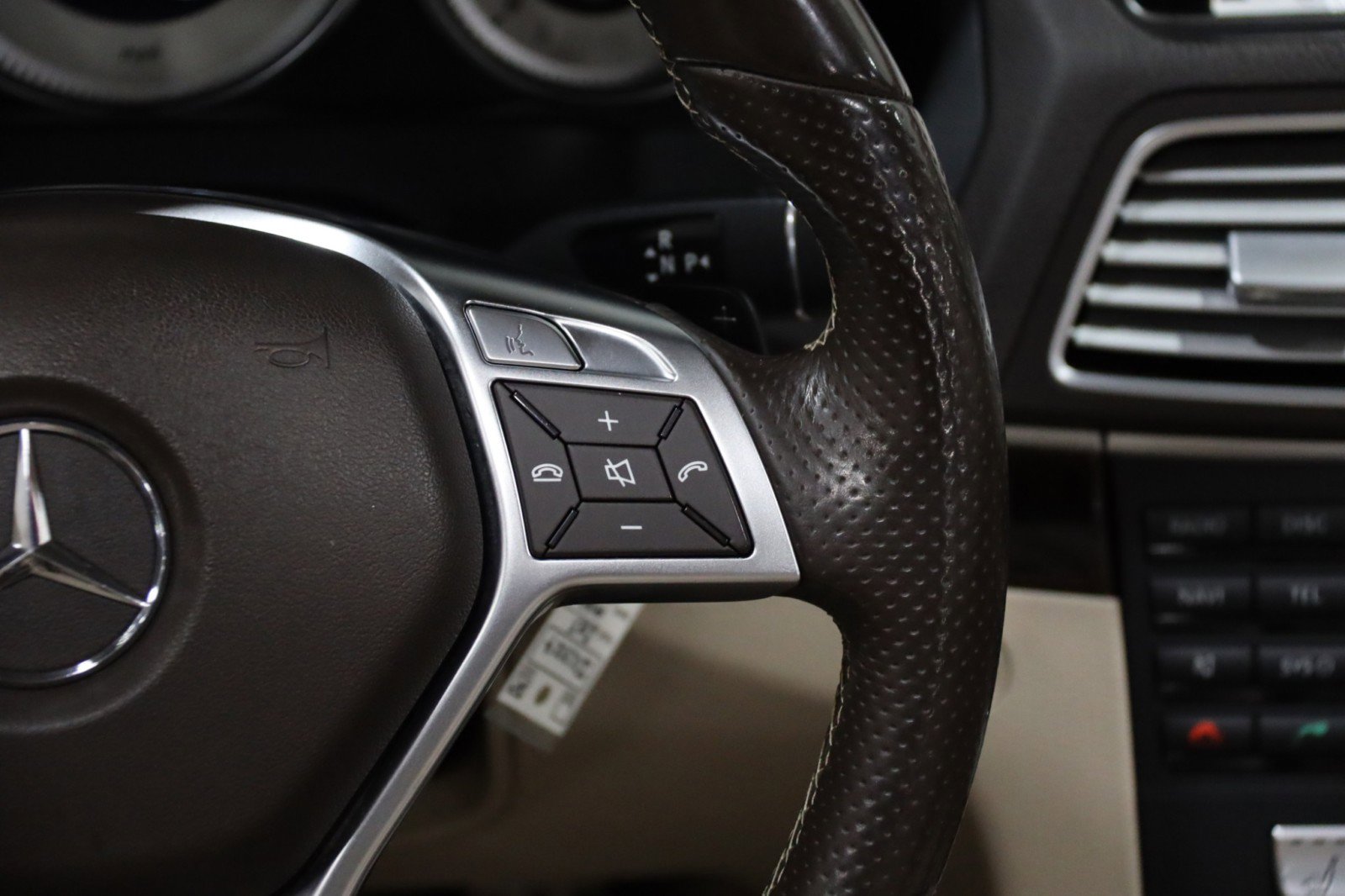 Used 2015 Mercedes-Benz E 400 Cabriolet w/ Premium 1 Package image 50