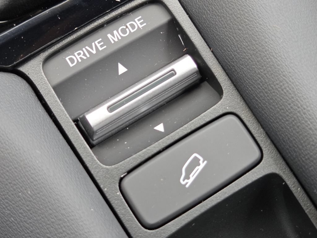 New 2027 Honda HR-V LX image 7
