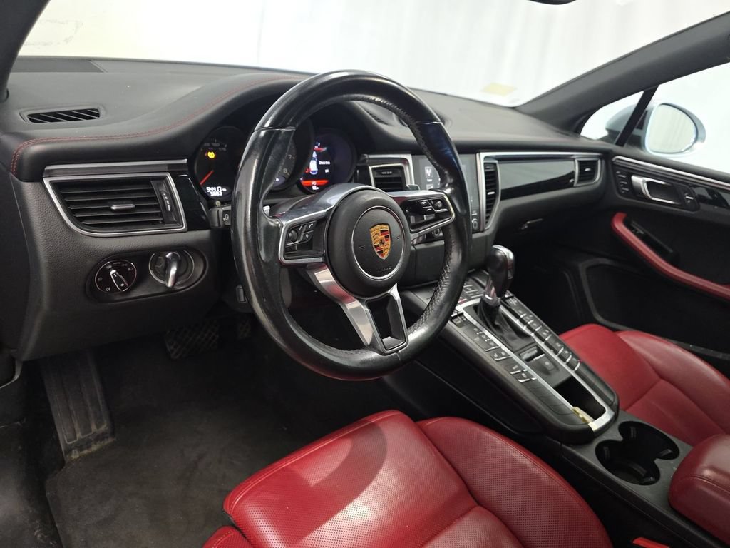 Used 2018 Porsche Macan S w/ Premium Package Plus AWD/4WD image 7