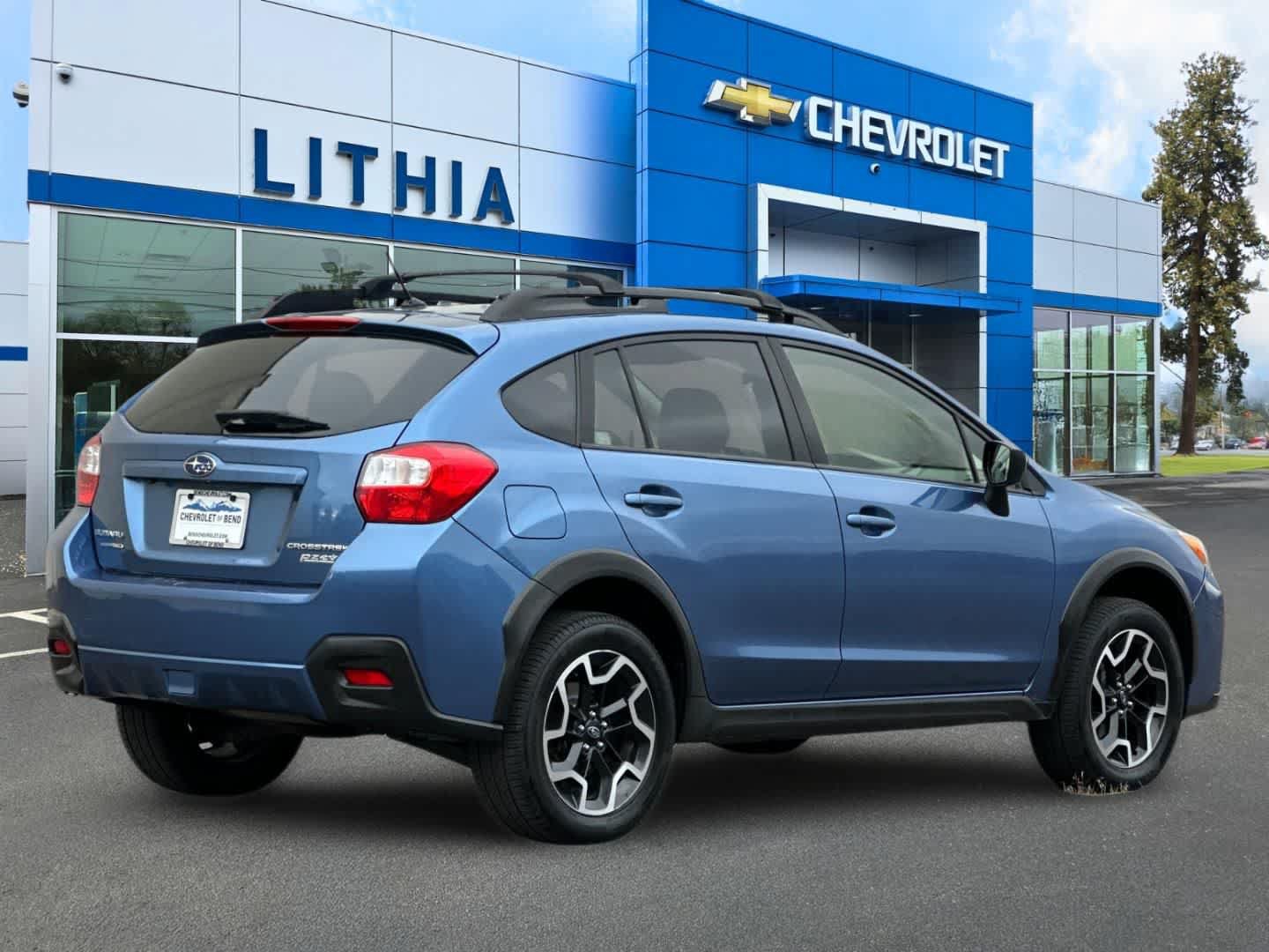 Used 2016 Subaru Crosstrek 2.0i AWD/4WD image 2