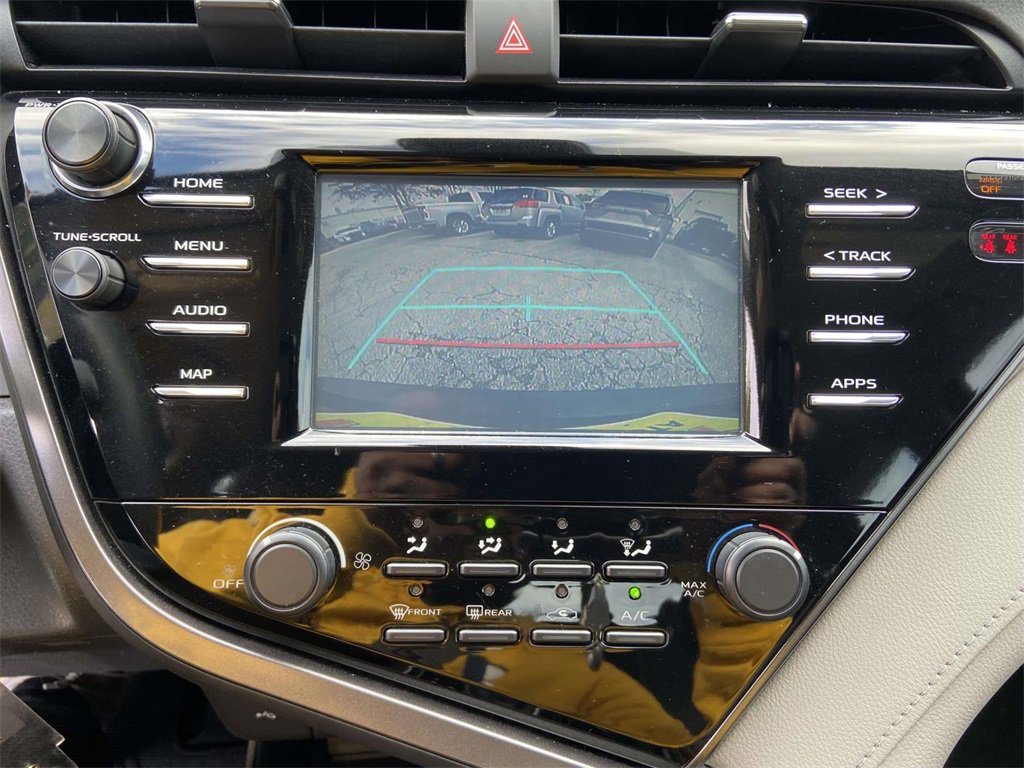 Used 2019 Toyota Camry LE image 22