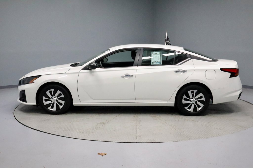 Certified 2024 Nissan Altima 2.5 S image 9
