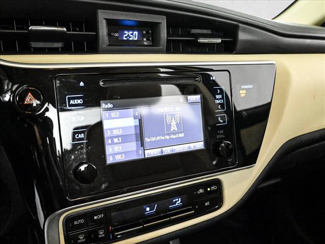 Used 2018 Toyota Corolla LE FWD image 13